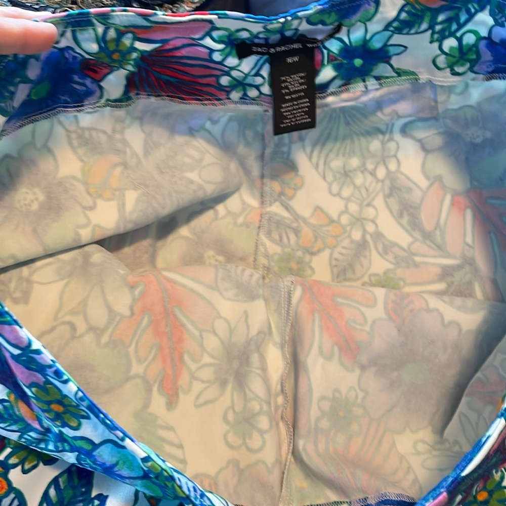 Zac & Rachel 16W blue/red/green floral skort. Tropical pockets spandex stretch - Picture 10 of 10